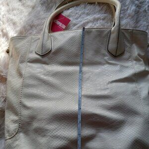 new white Cosmopolitan large purse/tote